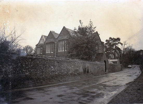 ./Cattistock_Lodge_early_entry_side_1784086191424